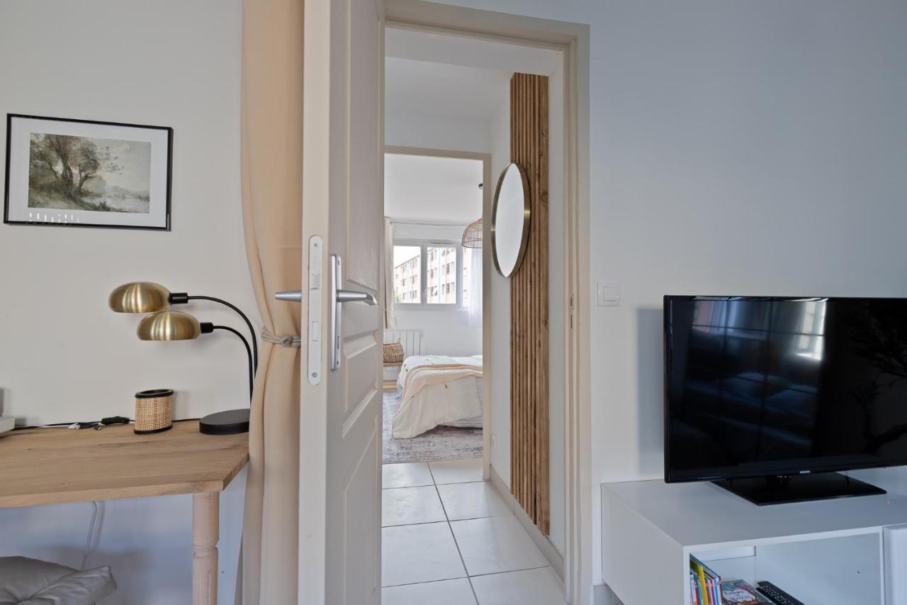 Appartement Spacieux 1 Chambre Parking Gratuit Валанс Екстер'єр фото