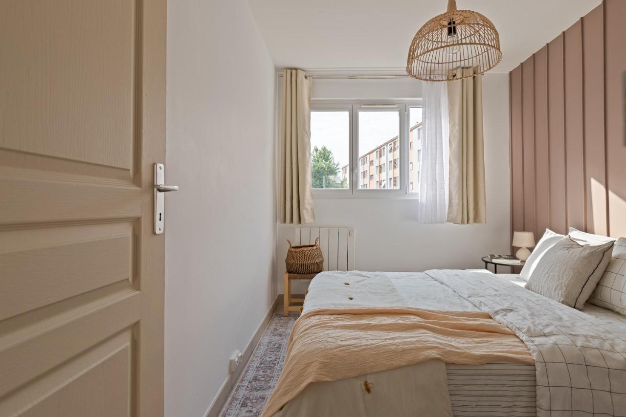 Appartement Spacieux 1 Chambre Parking Gratuit Валанс Екстер'єр фото