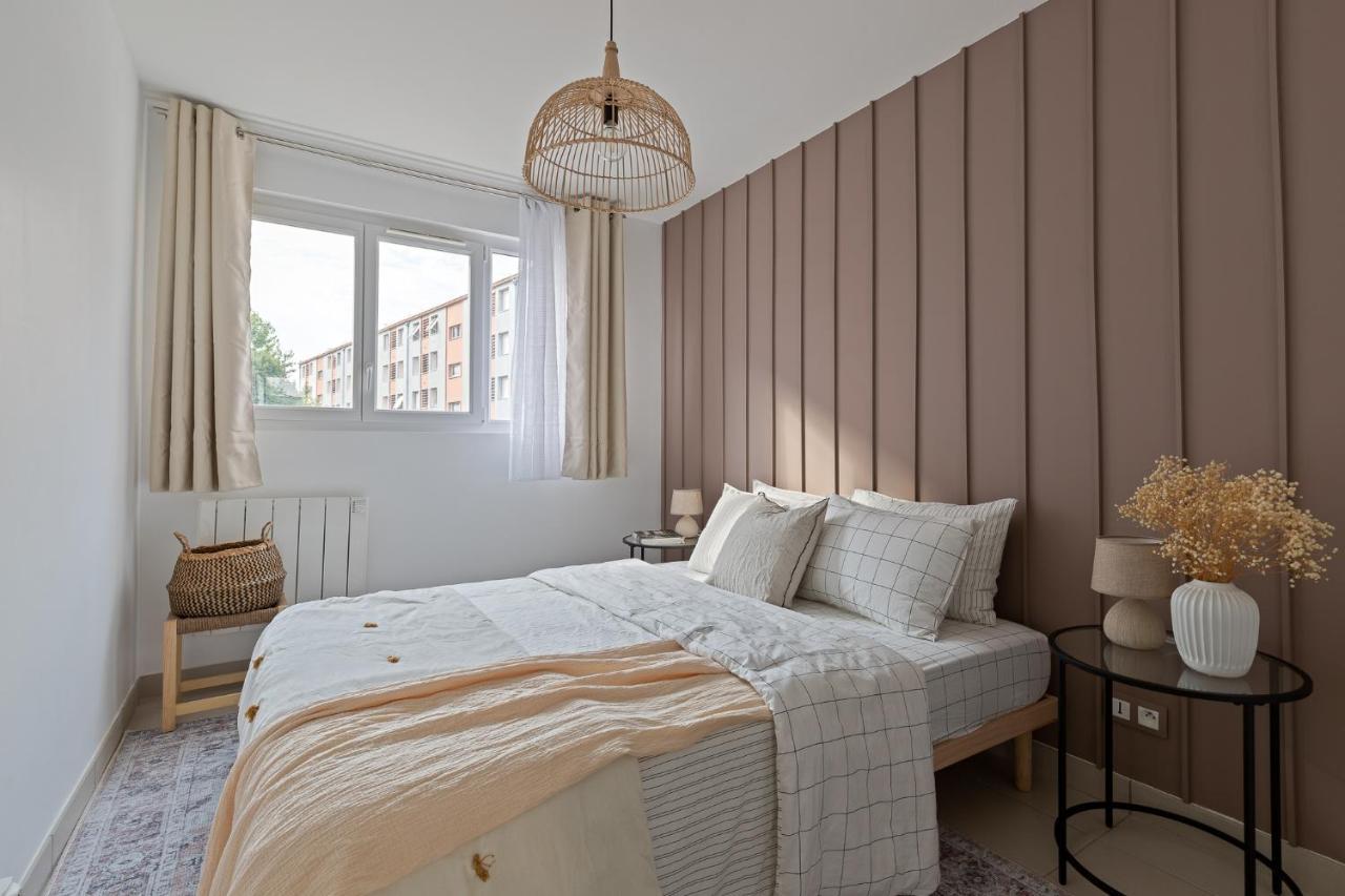 Appartement Spacieux 1 Chambre Parking Gratuit Валанс Екстер'єр фото